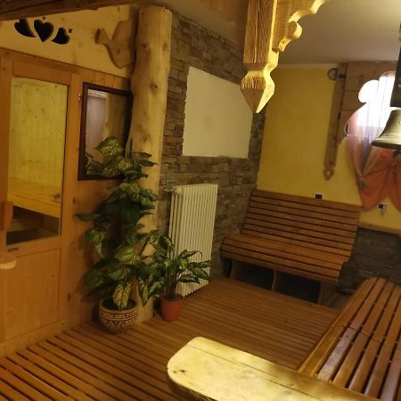 Garni Defrancesco Hotel Campitello di Fassa Buitenkant foto
