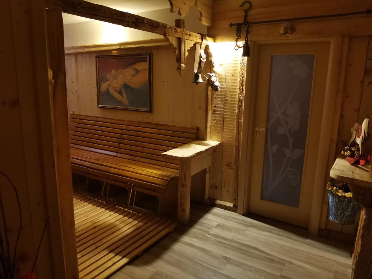 Garni Defrancesco Hotel Campitello di Fassa Buitenkant foto