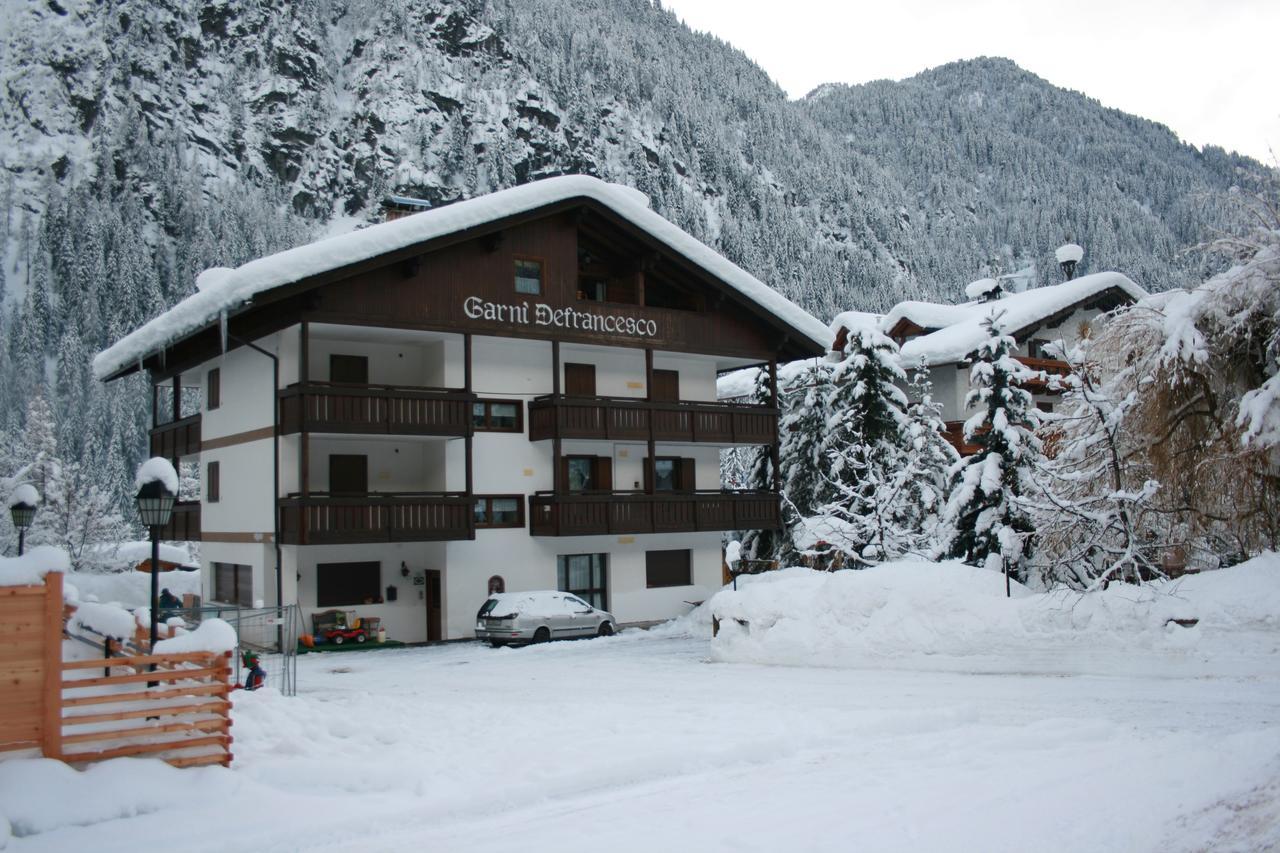 Garni Defrancesco Hotel Campitello di Fassa Buitenkant foto