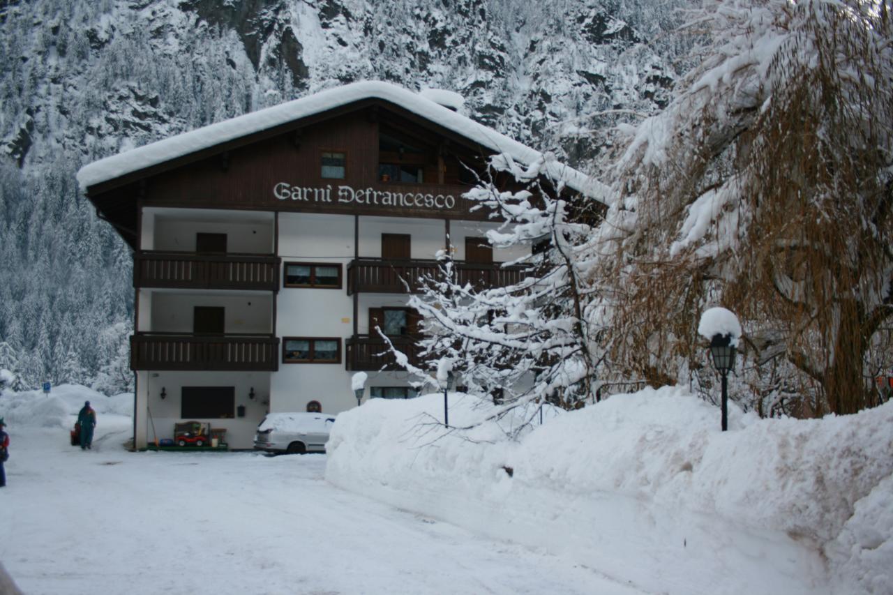 Garni Defrancesco Hotel Campitello di Fassa Buitenkant foto
