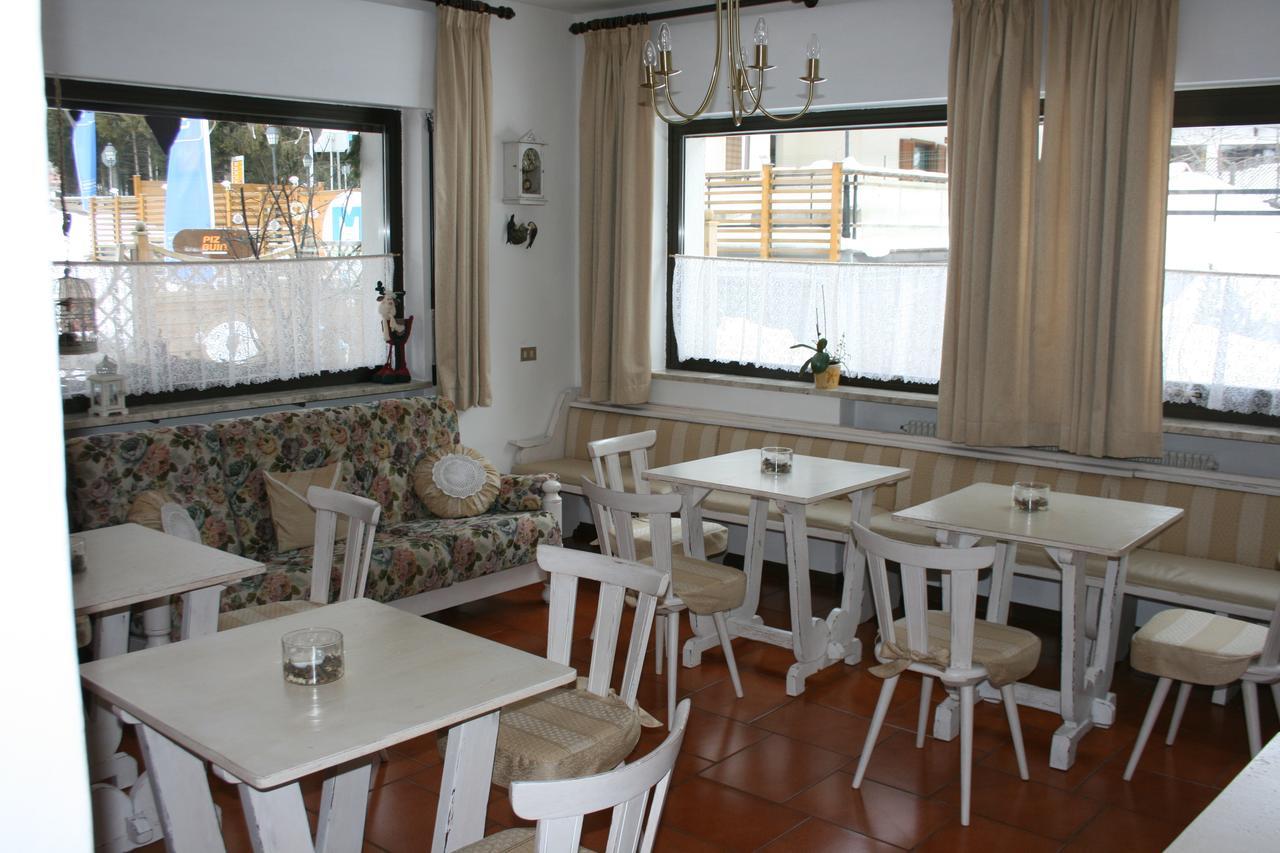 Garni Defrancesco Hotel Campitello di Fassa Buitenkant foto