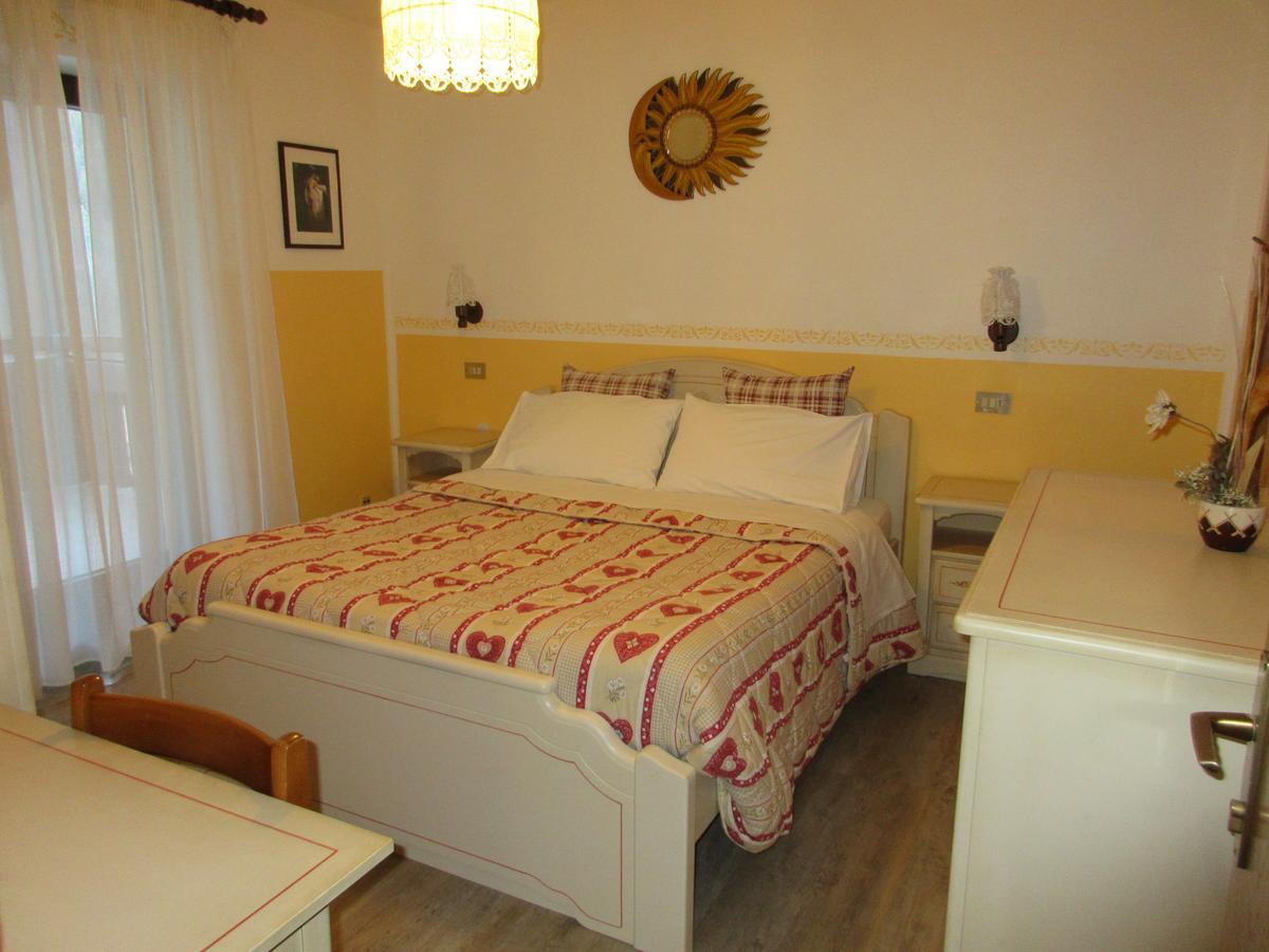 Garni Defrancesco Hotel Campitello di Fassa Buitenkant foto