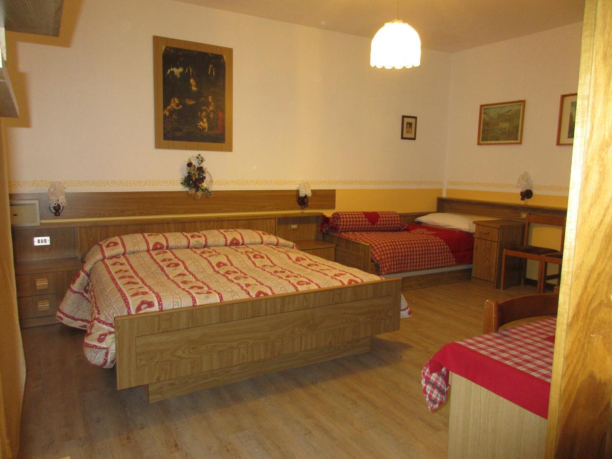 Garni Defrancesco Hotel Campitello di Fassa Buitenkant foto